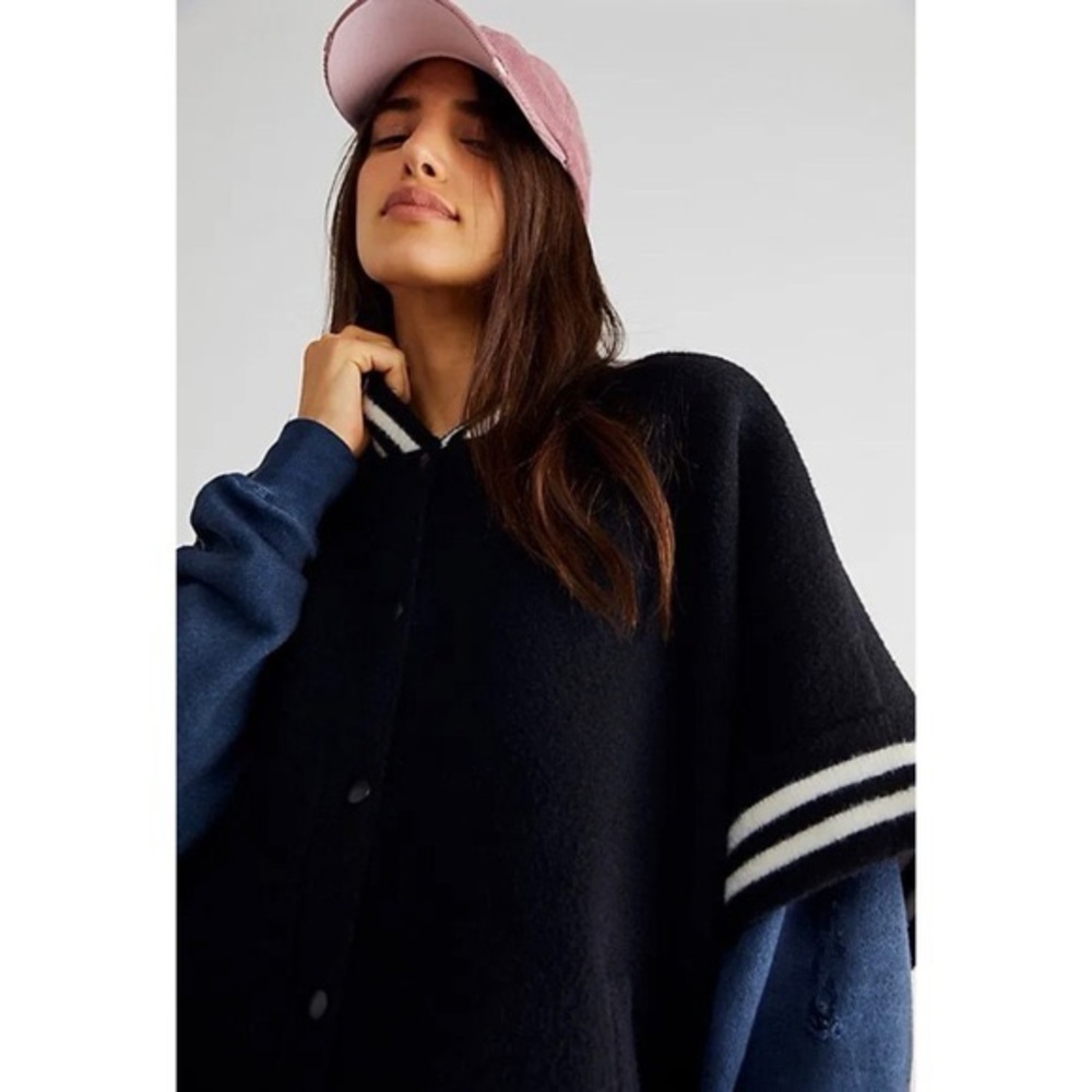 Free People Pep Rally Stripe Varsity Poncho – Black / Ivory – One Size – - Picture 3 of 10